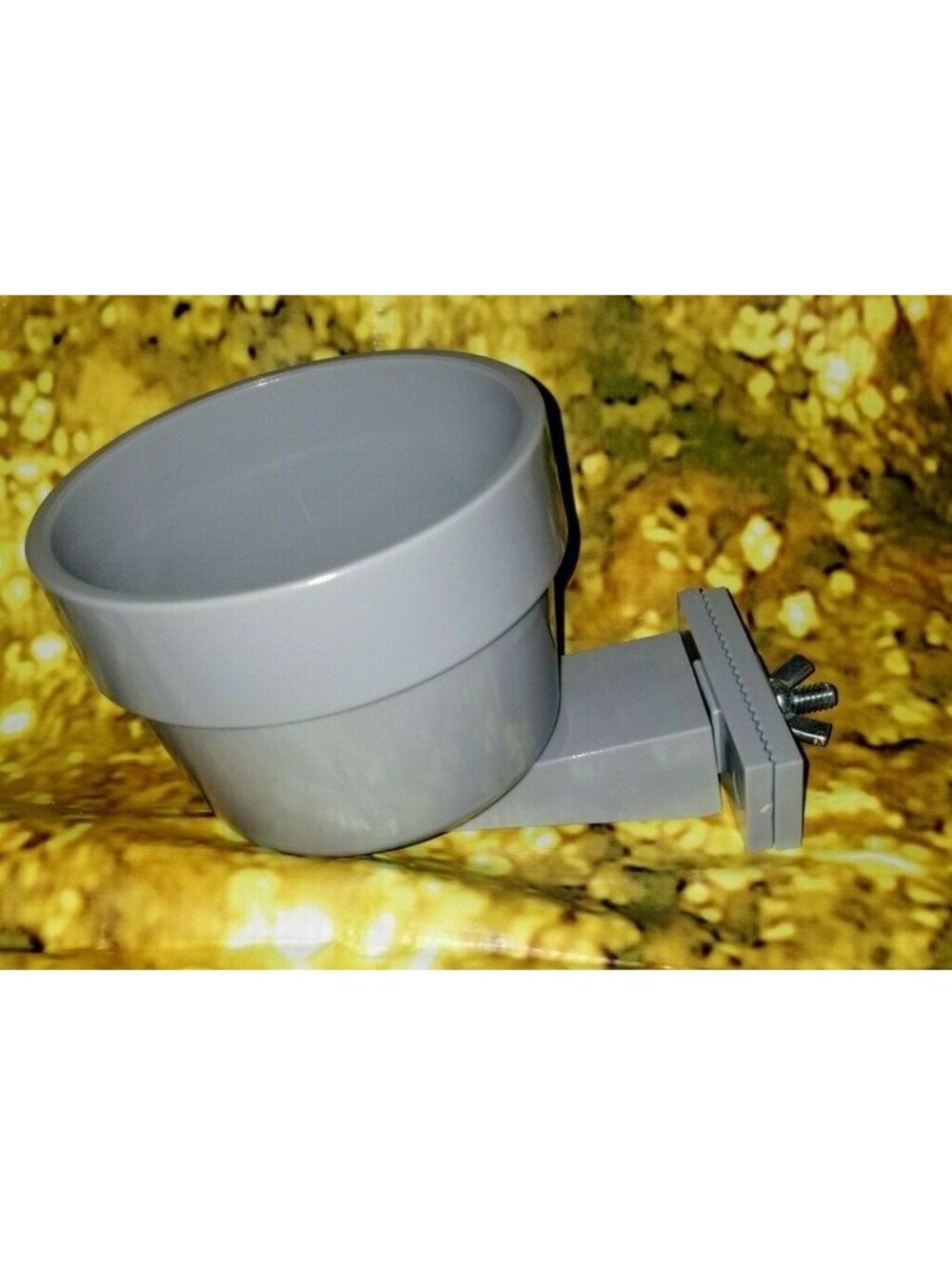 PETCO GRAY DOG KENNEL FEEDER ATTACHMENT - SMALL
